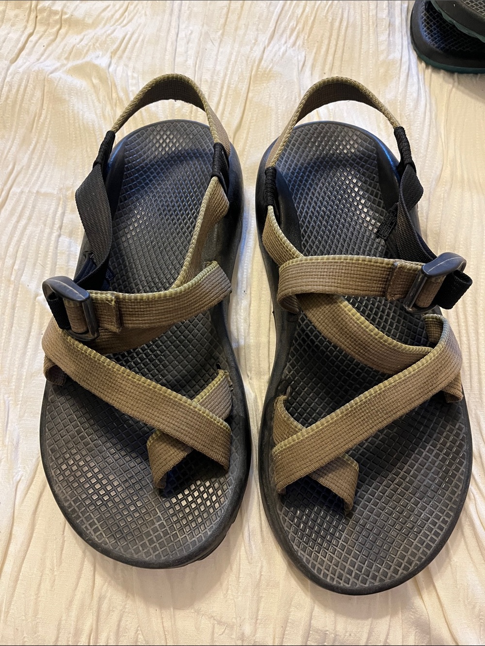 Men’s Green Chacos Size 9